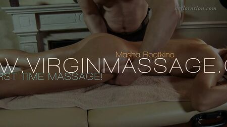 Ölige Massage der jungfräulichen Teenagerin Masha Roofkina