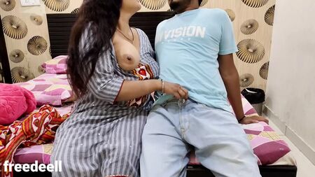 Mein Freund hat mich verlassen. Hindi-XXX-Video
