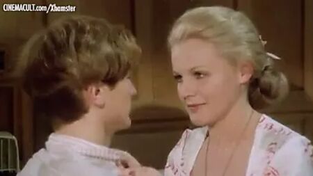 Carroll Baker und Femi Benussi nackt aus „Lezioni private“