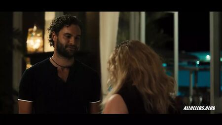 Amy Schumer und Moani Hara in „Snatched“