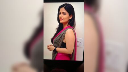 Die milchhäutige Sexgöttin Kalpika Ganesh – Stöhnende Hommage 1.0
