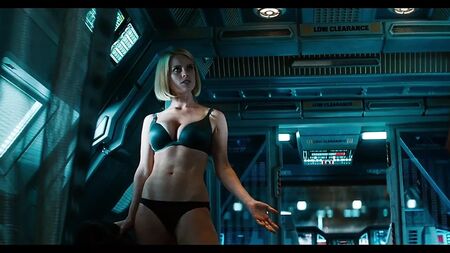 Alice Eve – „Star Trek Into Darkness“