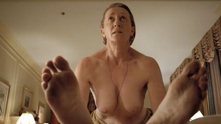 Lisa Longs Nacktszene in „Shameless“ auf ScandalPlanet.Com