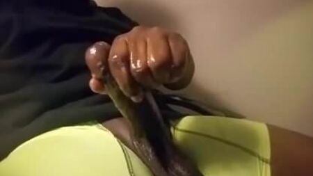 „Thickblackoilycock“ ist mein Kik-Name