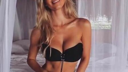 Hannah Polites: Sexy Dessous