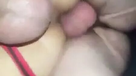 Ein sehr schöner Cumshot ohne Hände