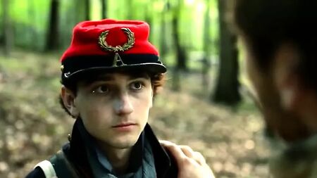Der junge Soldat wird von Daddy gefickt