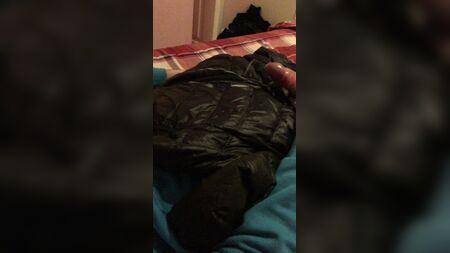 Meine schwarze EA7-Daunenjacke