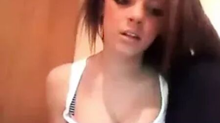 Britischer Chav bei Primark, geheime Besitztümer, gestreifte Dessous