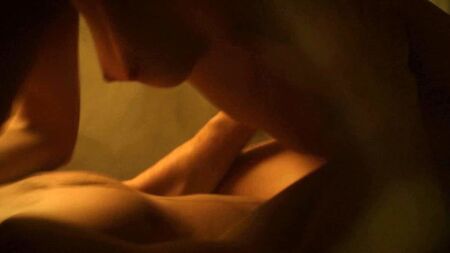 Lindsey Shaw in einer Nacktszene auf ScandalPlanet.Com