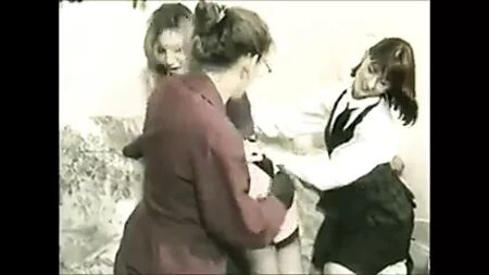 Alte Spanking-Clips 14