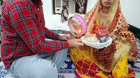 Karwa Chauth Special 2022: Indischer XXX-Desi-Ehemann fickt seine Frau – Hindi-Ton mit Dirty Talk