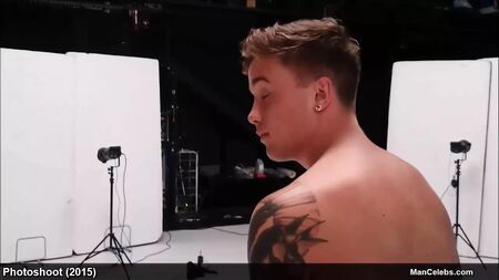 Heißes männliches Promi-Model Sam Callahan – Nacktfotoshooting