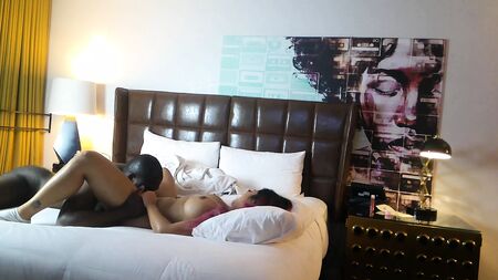 Die sexy, kurvige Filipina Jasmine Teaa bläst Prinz Jean