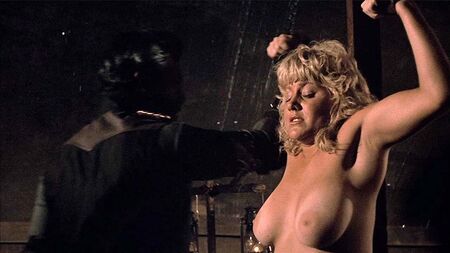 Lynda Wiesmeier nackt in „Wheels of Fire“ auf ScandalPlanet.Com