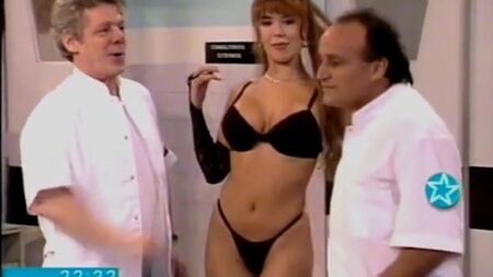Model Alejandra Mora – „Rompeportones“ – „Petardos“ – A 09