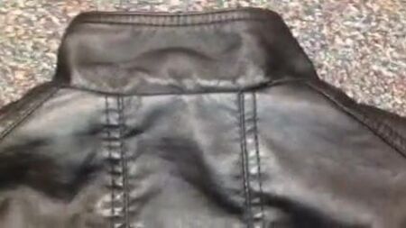 Schwarze Kunstlederjacke von Forever 21