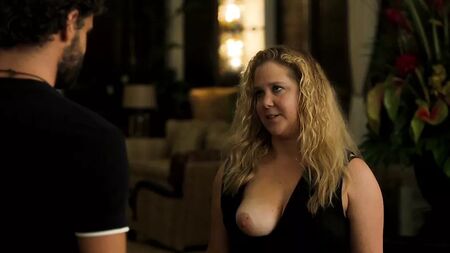 Amy Schumer nackte Brust