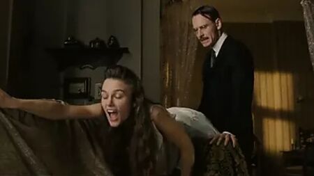 Keira Knightley bekam den Hintern versohlt
