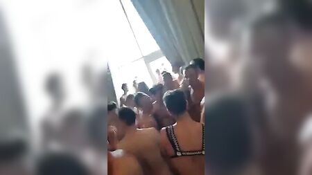 Schwule Kreuzfahrt-Orgie-Party