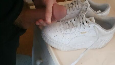 Komm schon, Cousins, Puma-Wedges
