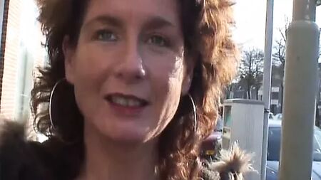 Das erste Mal Anal für eine 40-jährige MILF