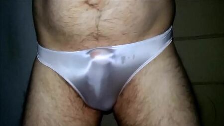 Männer und Höschen sind Sperma