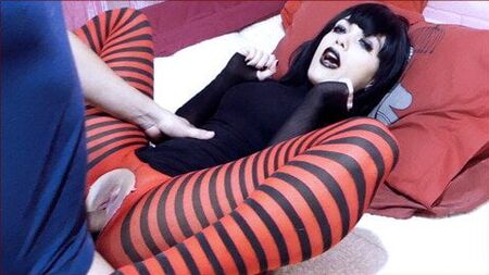 Heiße Goth-Stiefschwester – Mavis Cosplay