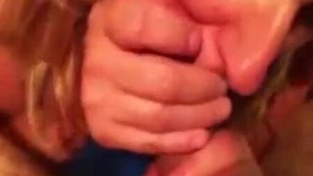 Blowjob im Bett!