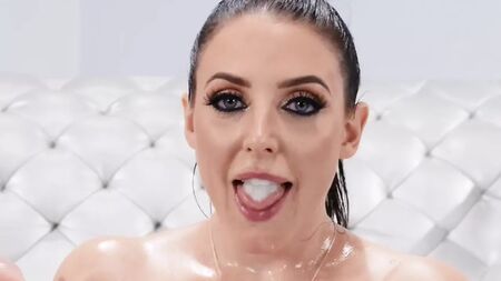 Angela White schluckt Scott Nails Ladung