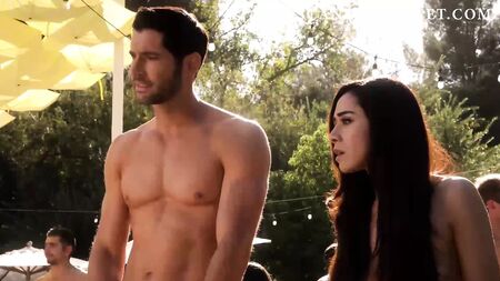 Aimee Garcias Nacktszene in „Lucifer“ auf ScandalPlanet.Com