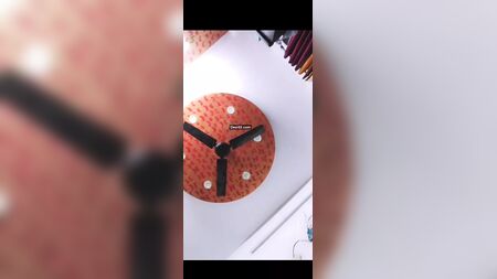 Verzweifelte Lesbe live vor der Kamera