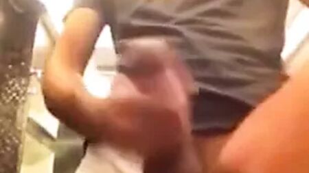 Amir KHAN DICK