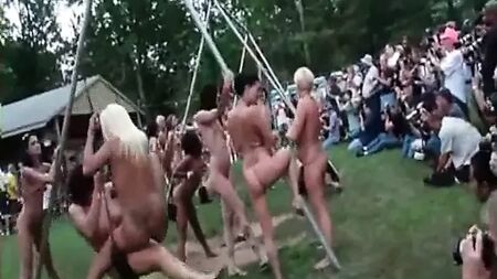 Der Velvet Swingers Club im FKK-Resort Panderosa hat Spaß