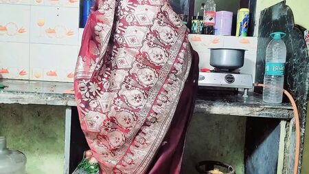 Karawa Chauth: Der Schwager sagte zu seiner Schwägerin: „Schwägerin, du siehst heute sehr schön aus. Hast du Zeit?“ (Hindi-Audio)
