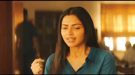 Paul Hots Rolle – Film „Aadai“