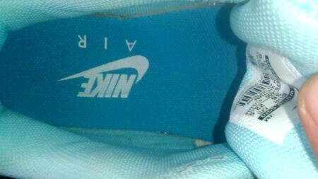 Das erste Mal in den neuen Nike Air Max meiner Freundin