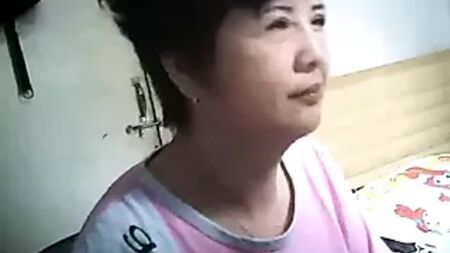 Webcam mit chinesischer Oma