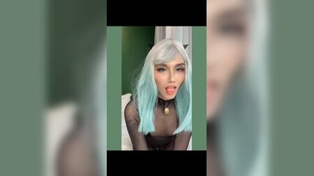 Emily in einem wunderschönen schwarzen Bodystocking