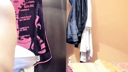 Ein Paar aus Varna fickt und bläst