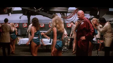 Angela Aames in „Das verlorene Reich“ (1984)