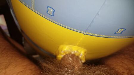 Aufblasbarer, ferngesteuerter Minion zum Ficken