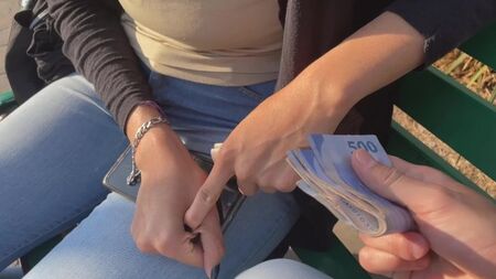 Geld für Muschi