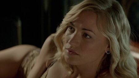 Yvonne Strahovskis Nacktszenen in „Manhattan Night“ (2016)