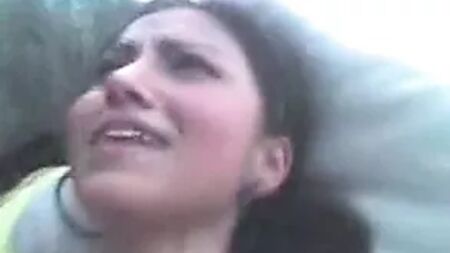 Sexy indische Punjabi-Ehefrau wird von ihrem Mann hart gefickt