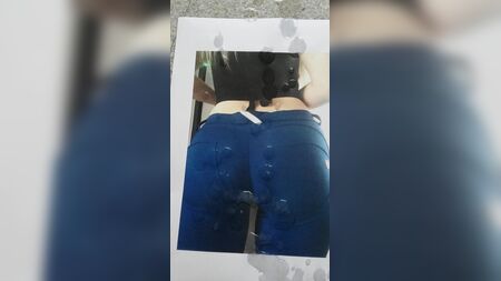Cumtribute auf Freddys Jeans-Arsch
