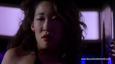 Sandra Oh nackt – Tanzen im Blue Iguana – HD