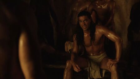 Manu Bennett – Spartacus (Frontal)