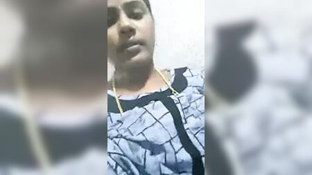 Die Brüste und die Muschi der tamilischen Tante
