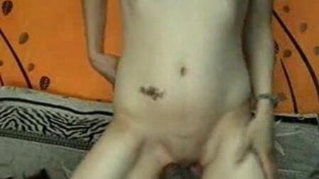 Rumänische Anal-Show mit Ramona